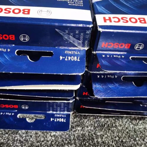 4 Pcs Bosch 0241135520 Spark Plug Y7LER02 Fit 04C905606