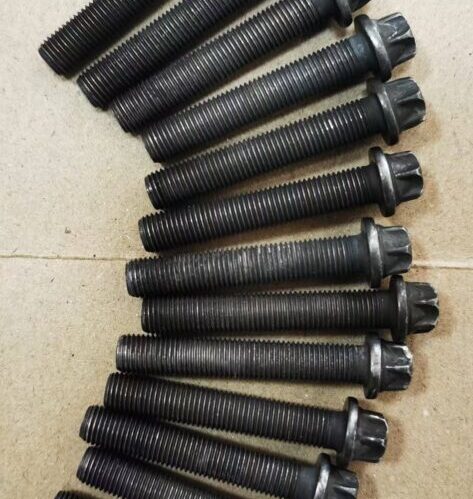 Part No.: 078 105 425 F, 078105425F. Part Specification: M8.5x1x50. Part Description: Genuine Audi Connecting Rod Bolt. Other Name: Screw M8.5x1x50. Interchange Part Number: 078105425G, 078 105 425 G